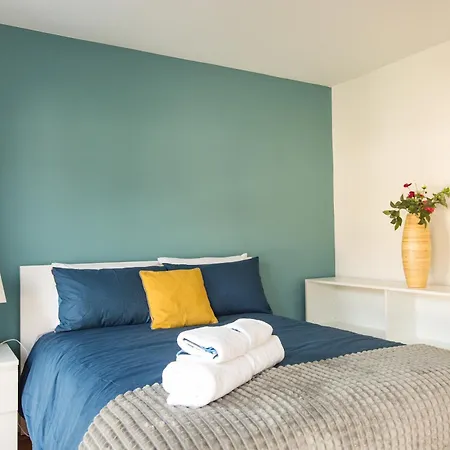 Holiday home Modern Close To Airport, And Beaches Balgriffin