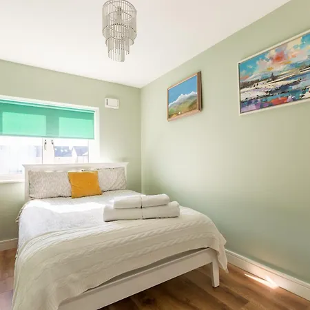 Modern Close To Airport, And Beaches * Balgriffin