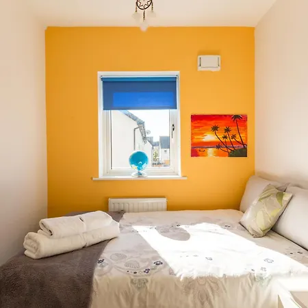 Modern Close To Airport, And Beaches *