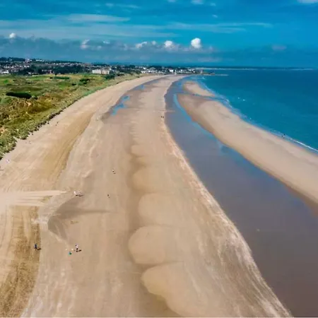 Modern Close To Airport, And Beaches Balgriffin